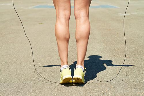 運動部女子のお悩み解決 筋肉で太くなった ふくらはぎ を細くする方法 をご紹介 Emmary エマリー By Teamcinderella