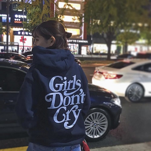 Girls Don’t Cry パーカー XL 原宿10月27日